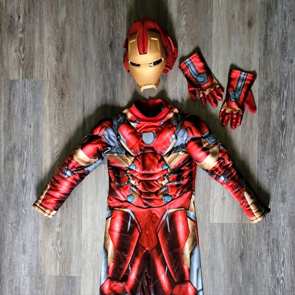Iron Man Costume - Picture 2 of 15